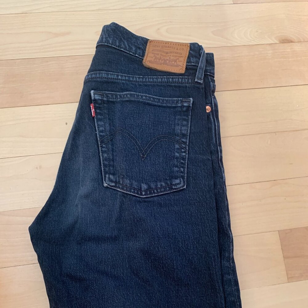 Levi wedgie jeans